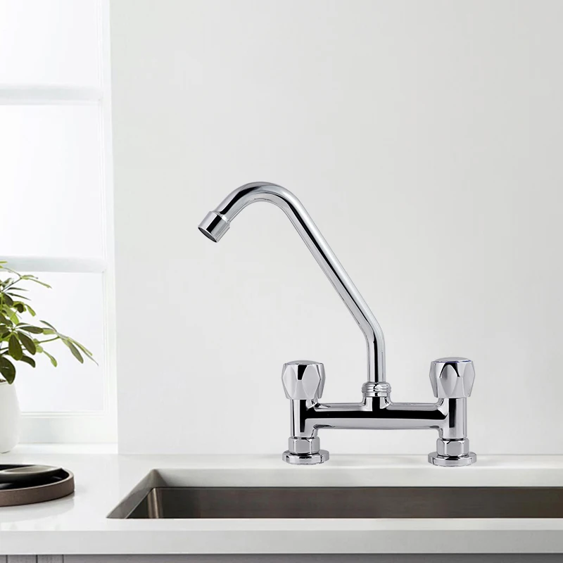 Смеситель кухонный латунный с длинной горловиной