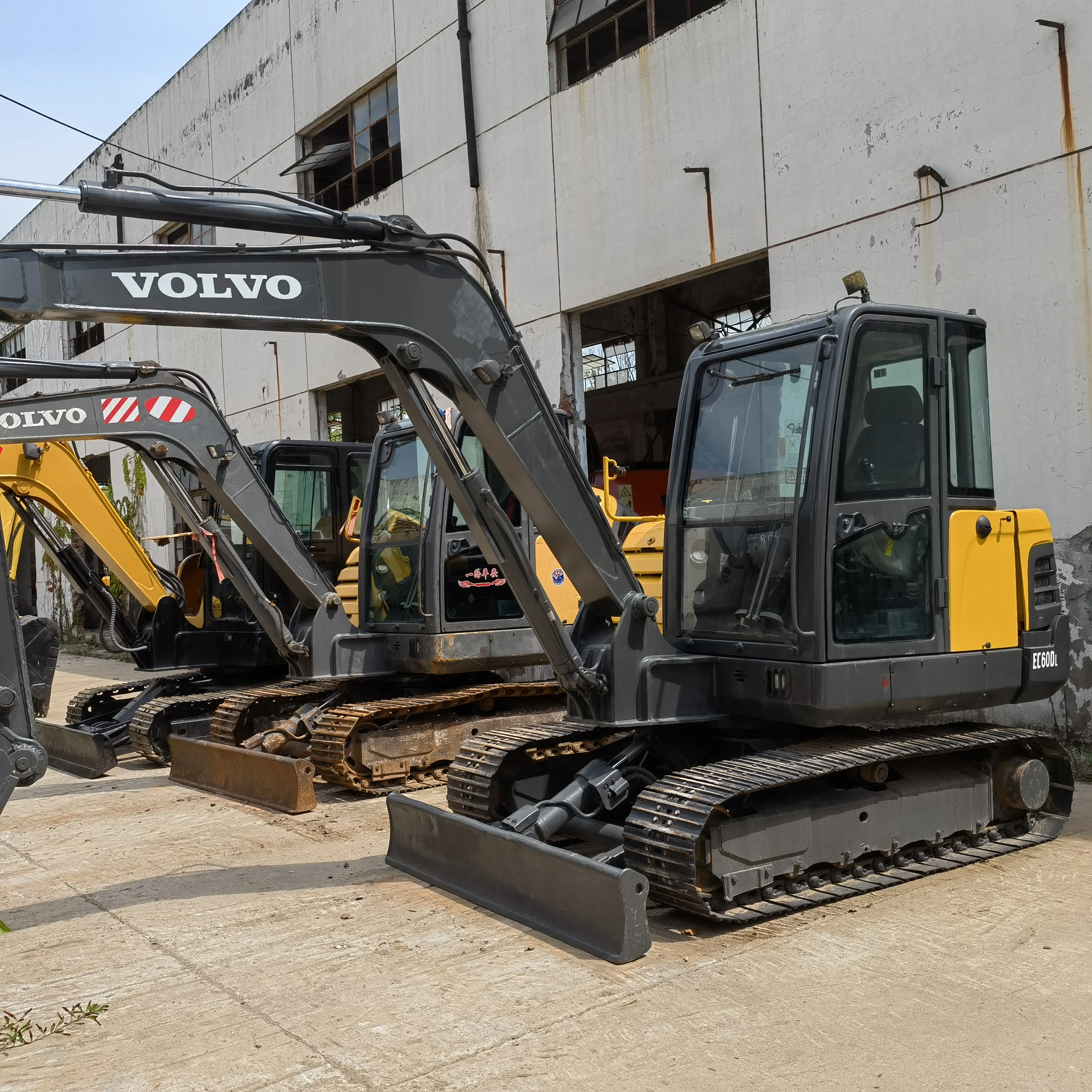 6-тонная б/у Volvo EC60 мини-экскаватор гусеничный EC60D EC60B EC55 для дешевой продажи