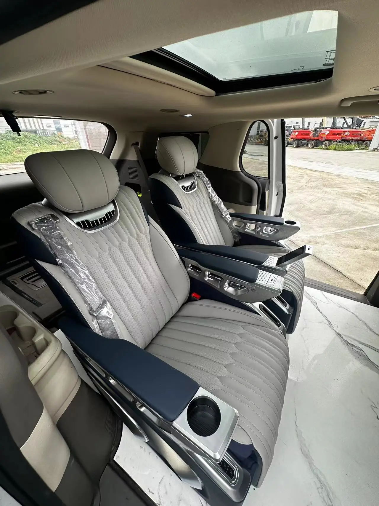 CARNIVAL Luxury Microfiber Leather VIP Van Seats Universal Comfortable Style Toyota Vito Alphard Sprinter Sprinter Van