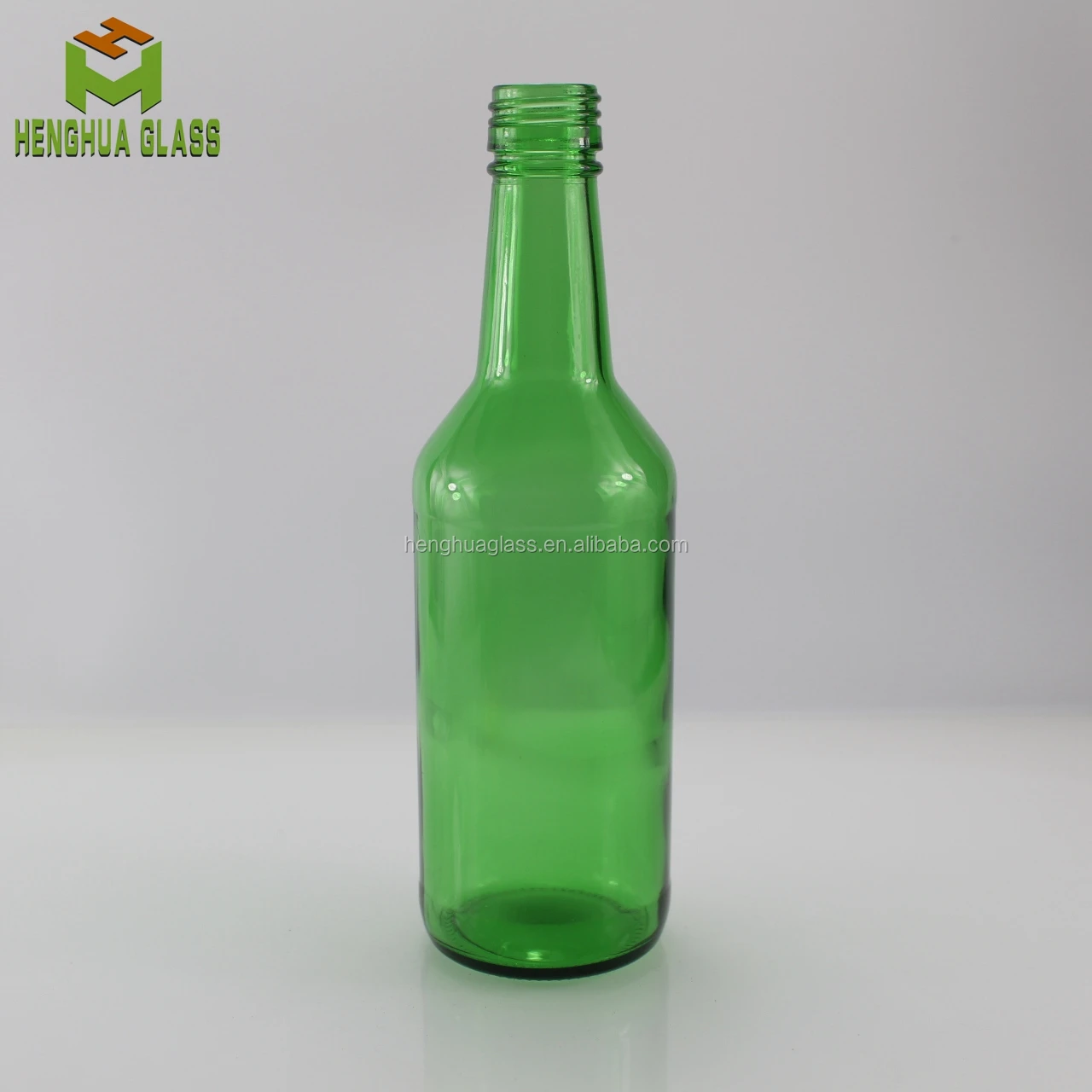 empty 360ml Korea green glass soju bottle 12oz  sake glass  bottles round spirit bottle with screw lid