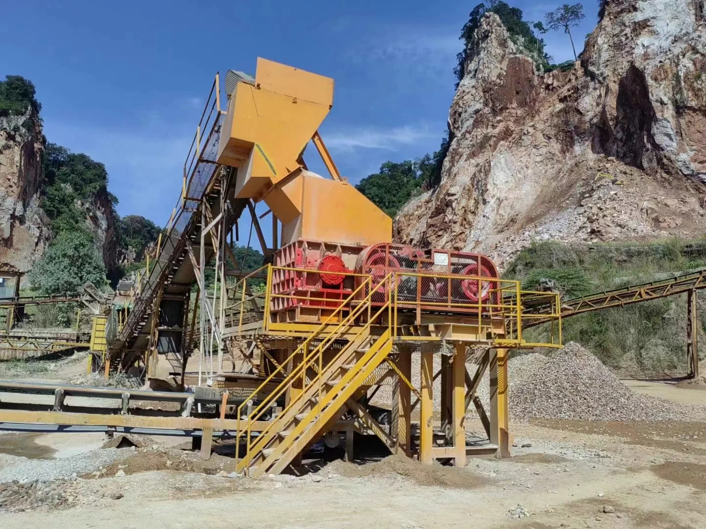 500TPH mobile crusher plant