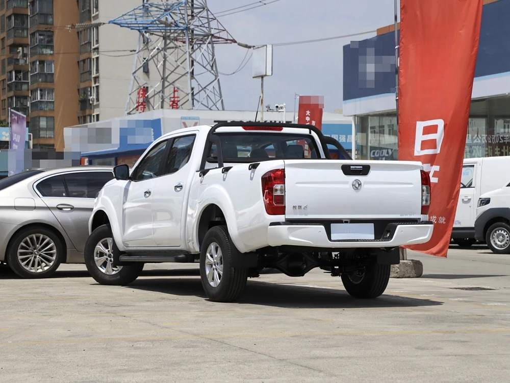 Trade Assurance 2WD 4WD Dongfeng RICH6 Pickup Trucks with Maximum Power 116Kw Fuel Tank Capacity 73L and Displacement 2438mL