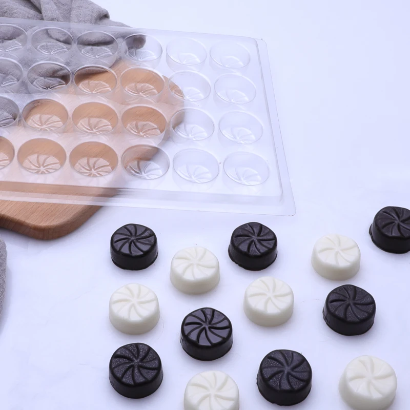 Custom design 3D plastic candy or chocolate mold