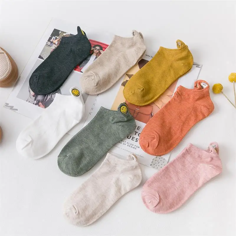 Wholesale Spring Funny Heel Embroidery Cartoon Smiling Face Short Socks Soft Cotton Fashion Smiley Women Ankle Socks