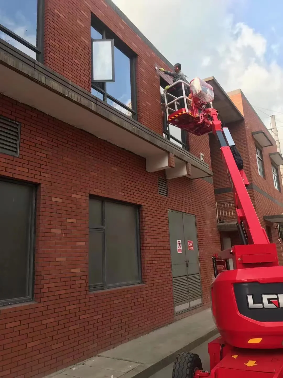 Waterproof Acrylic Environmental Coatings Transparent Insulation Sealant for Construction