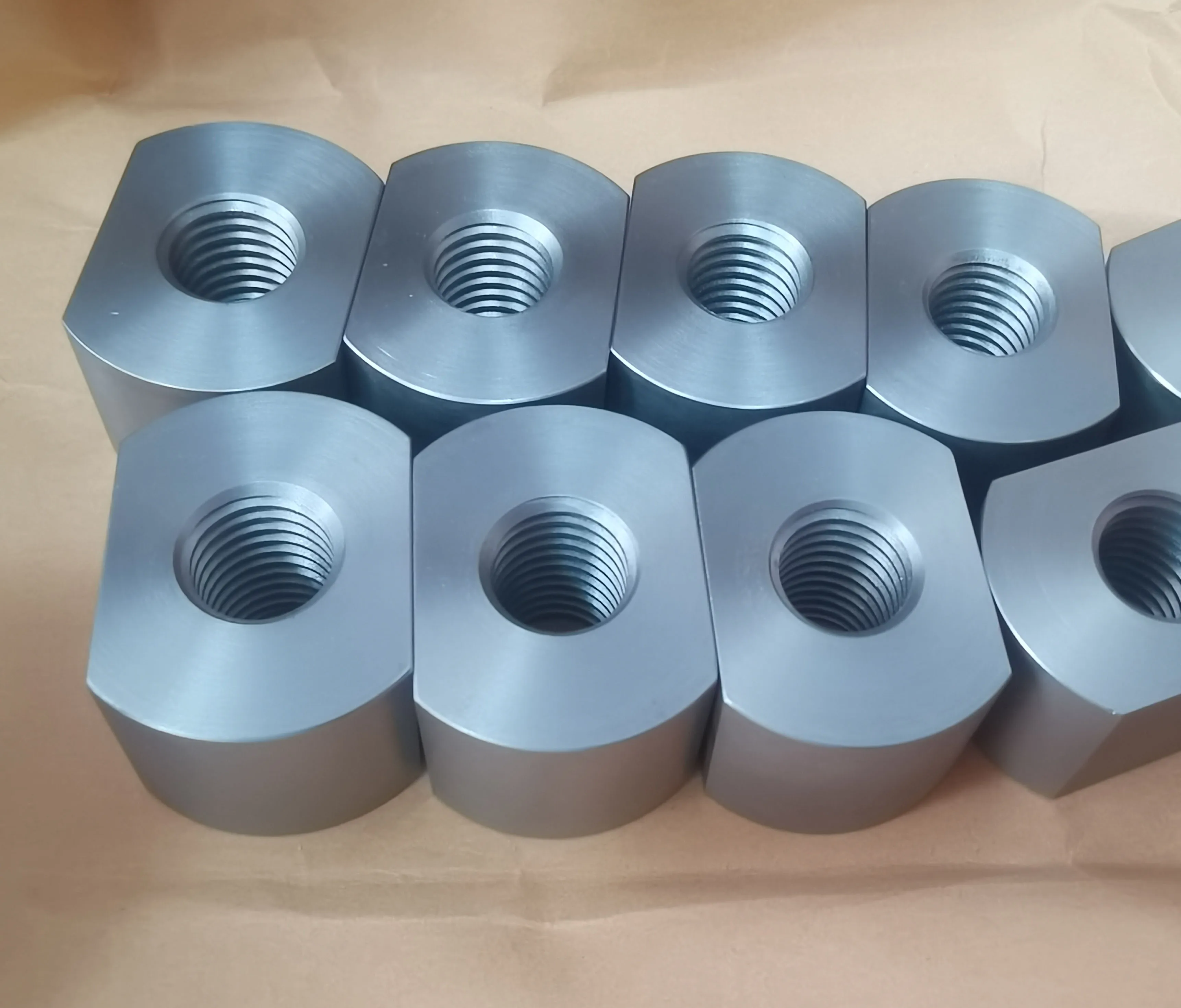 Competitive Price Good Quality Molybdenum Copper Electrode Fasteners Molybdenum Metal