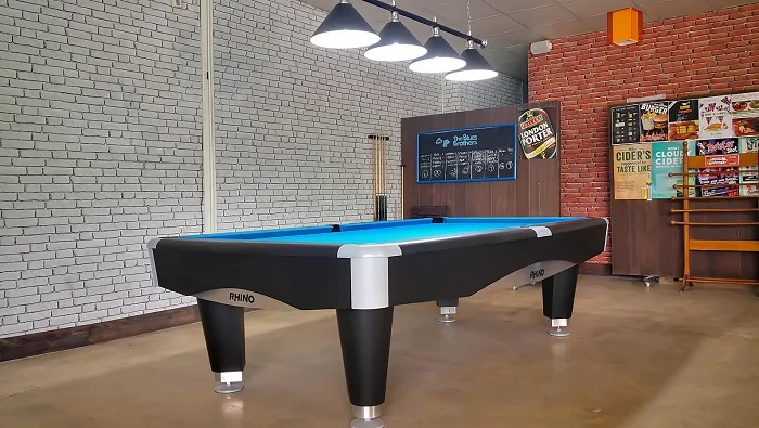 Pool table 5.jpg