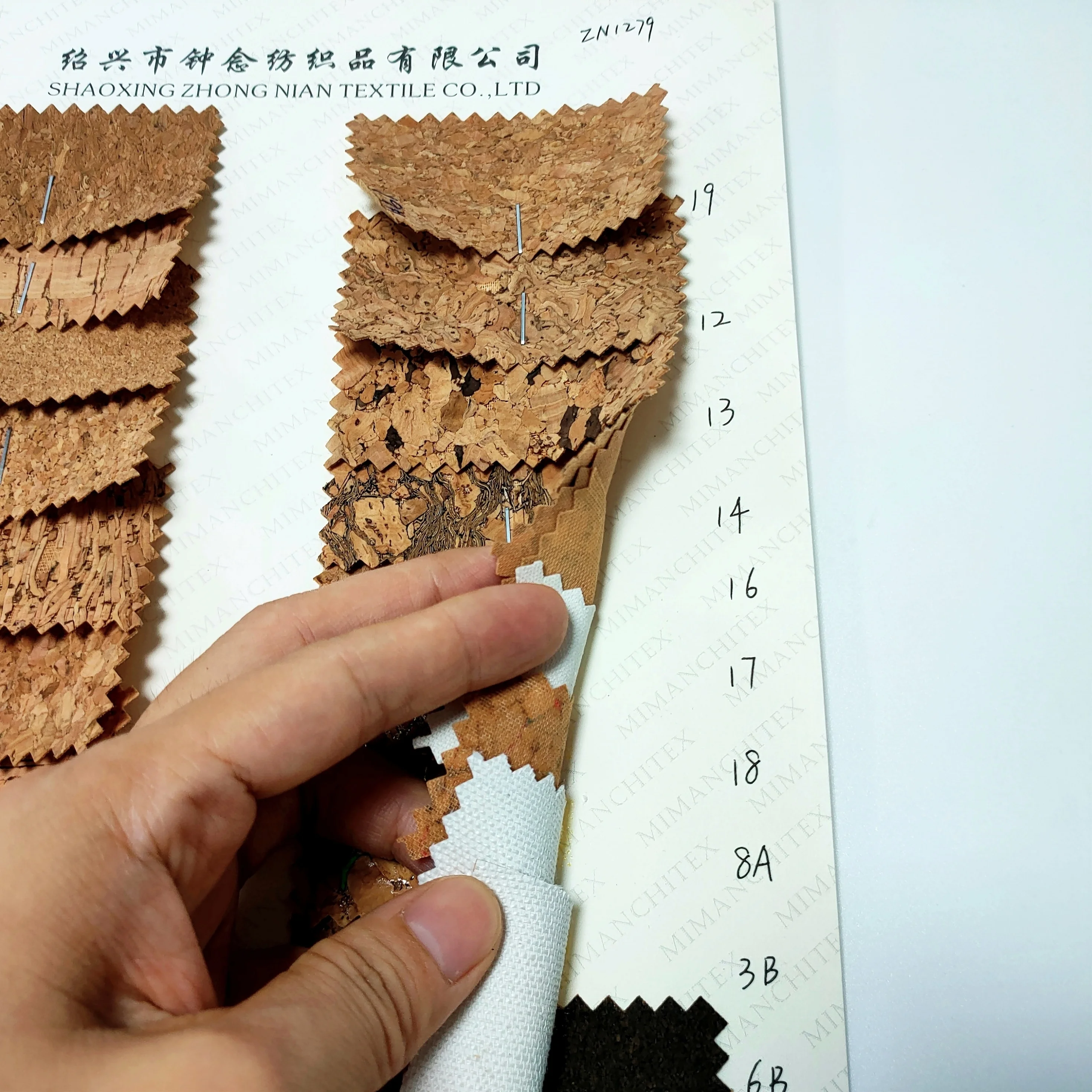 Eco-Friendly High Standard Synthetic Leather Soft Vegan Real Cork Leather Natural Cork Fabric For Bag Making