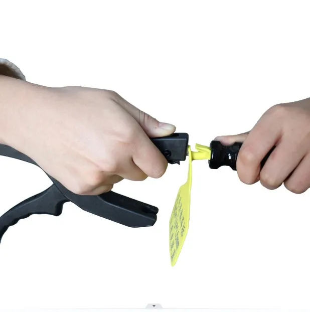 China Supplier Hot Sale TPU Material Animal Ear Tag Applicator Pliers For Cat Pig Cattle Goat