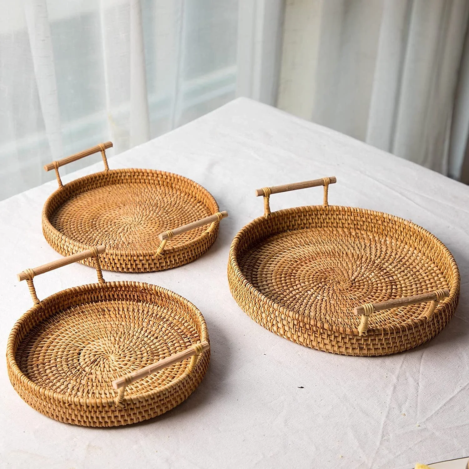 Vietnam BOHO Rattan Baskets For Storage Decorative Fruit Snacks Tea Tray Rattan Round Serving Basket with Handle