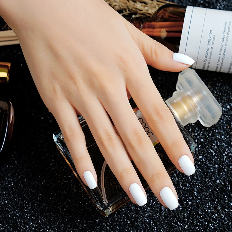 2020 new arrival yidingcheng wholesale hot sale supper white nail gel  polish for nail art