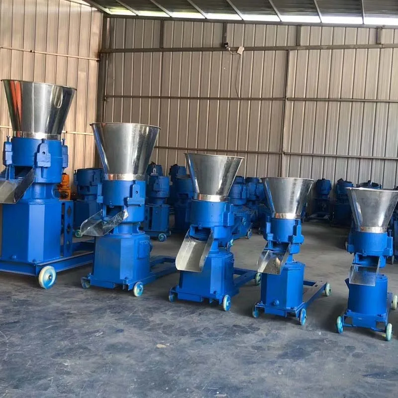 Automatic livestock cattle feed pallet granulator making machine/chicken feed pellet machine for kenya farm plant