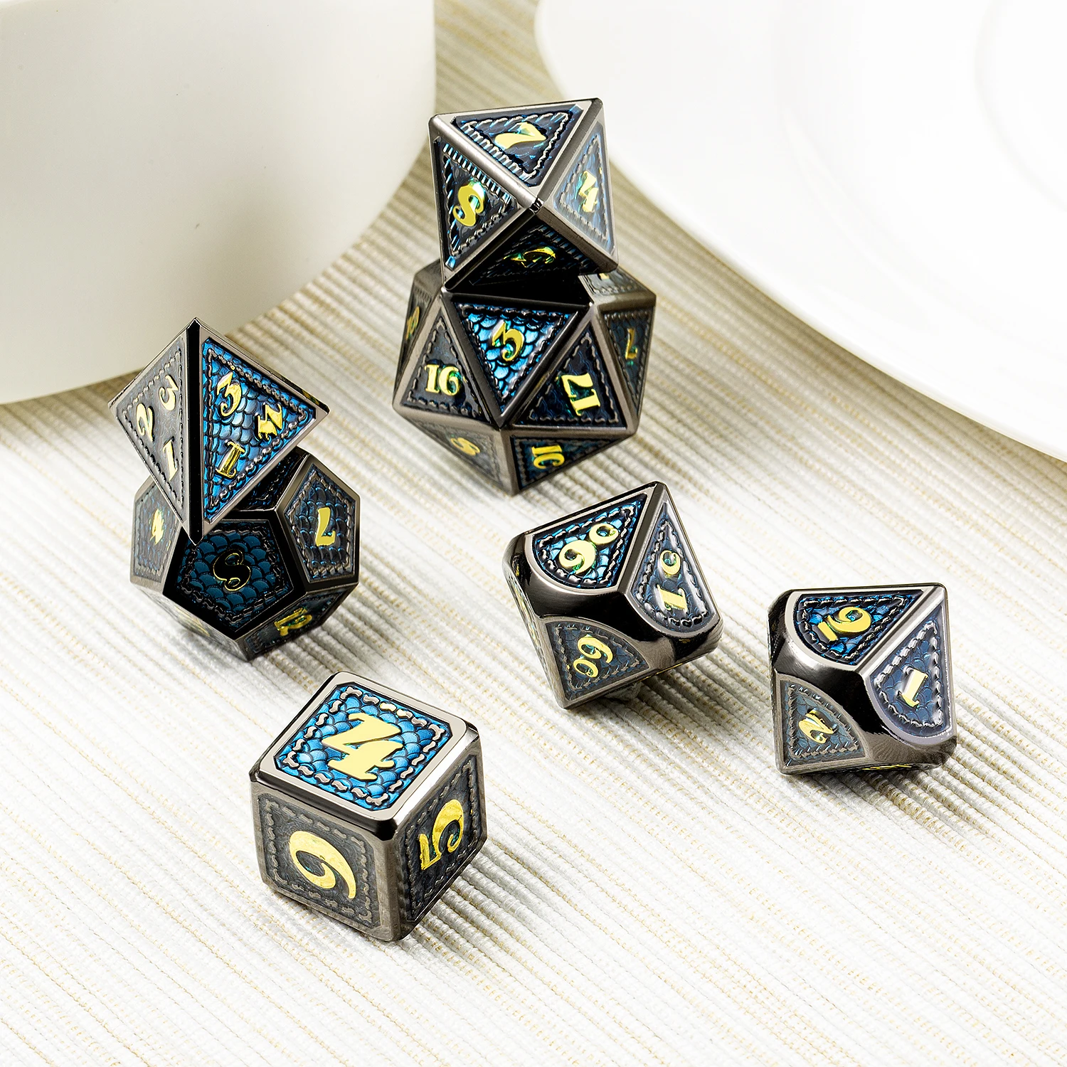  Черный край с чирок весы края 7 шт металлик DND Die для подземелья и дракон D & игровой металлические игральные