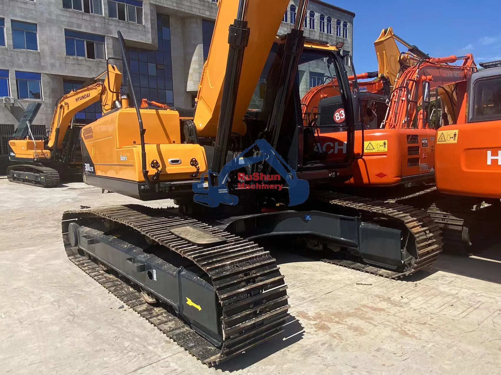 Хорошее качество тяжелого землеройного оборудования 30 тонн б/у Hyundai R300 экскаваторы на продажу
