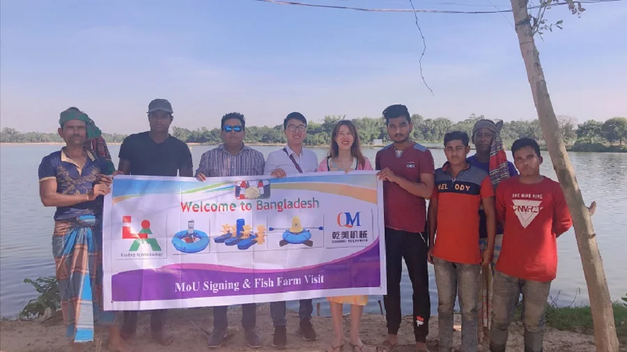 solar paddle wheel aerator power transmission equipment fish pond aerator prawn aerator price India