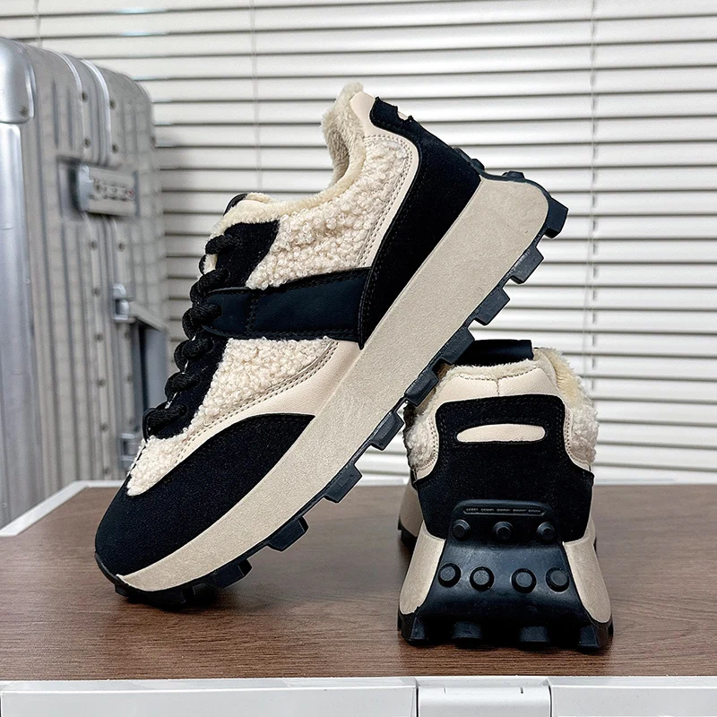 Non-slip Soles Girl Ladies Sneakers Winter Fuzzy Warm Sports Shoes New Design New Plush Cotton Running Shoes