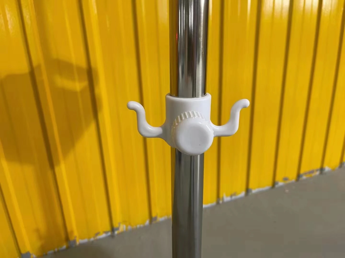 MT MEDICAL hospital use stainless steel Iv pole drip stands Syringe pump holder stand price