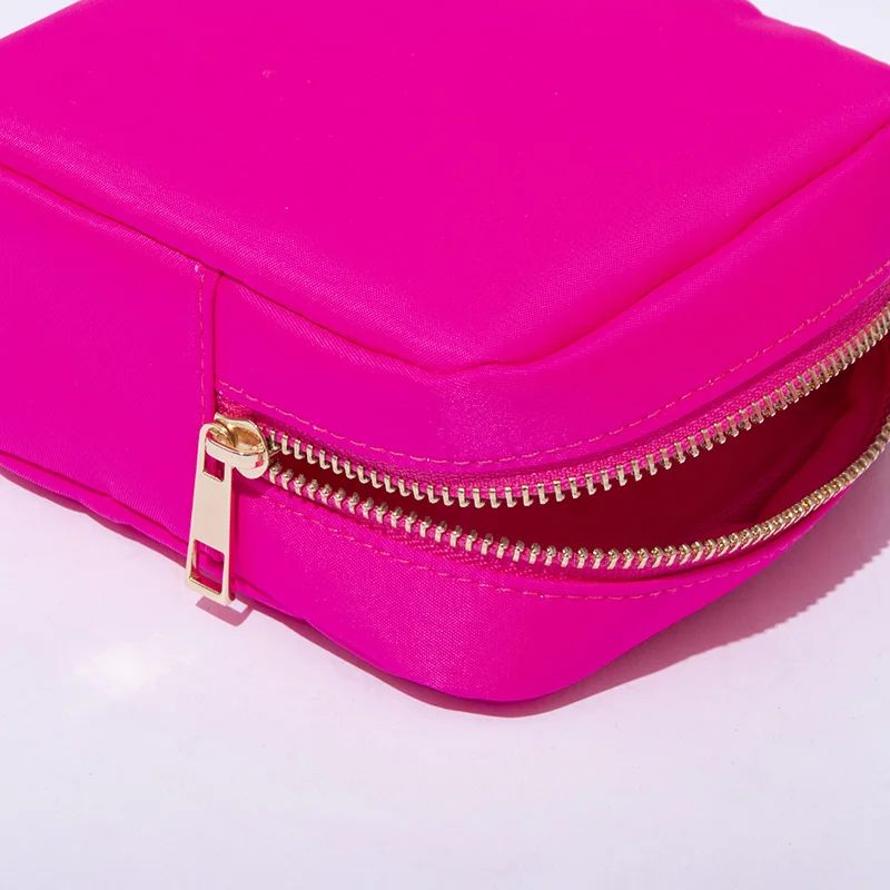 21 Candy Colors Custom Logo Waterproof Nylon Metal Zipper Closed Girls Ladies Large Storage Cosmetic Pouches Travel Makeup Bag