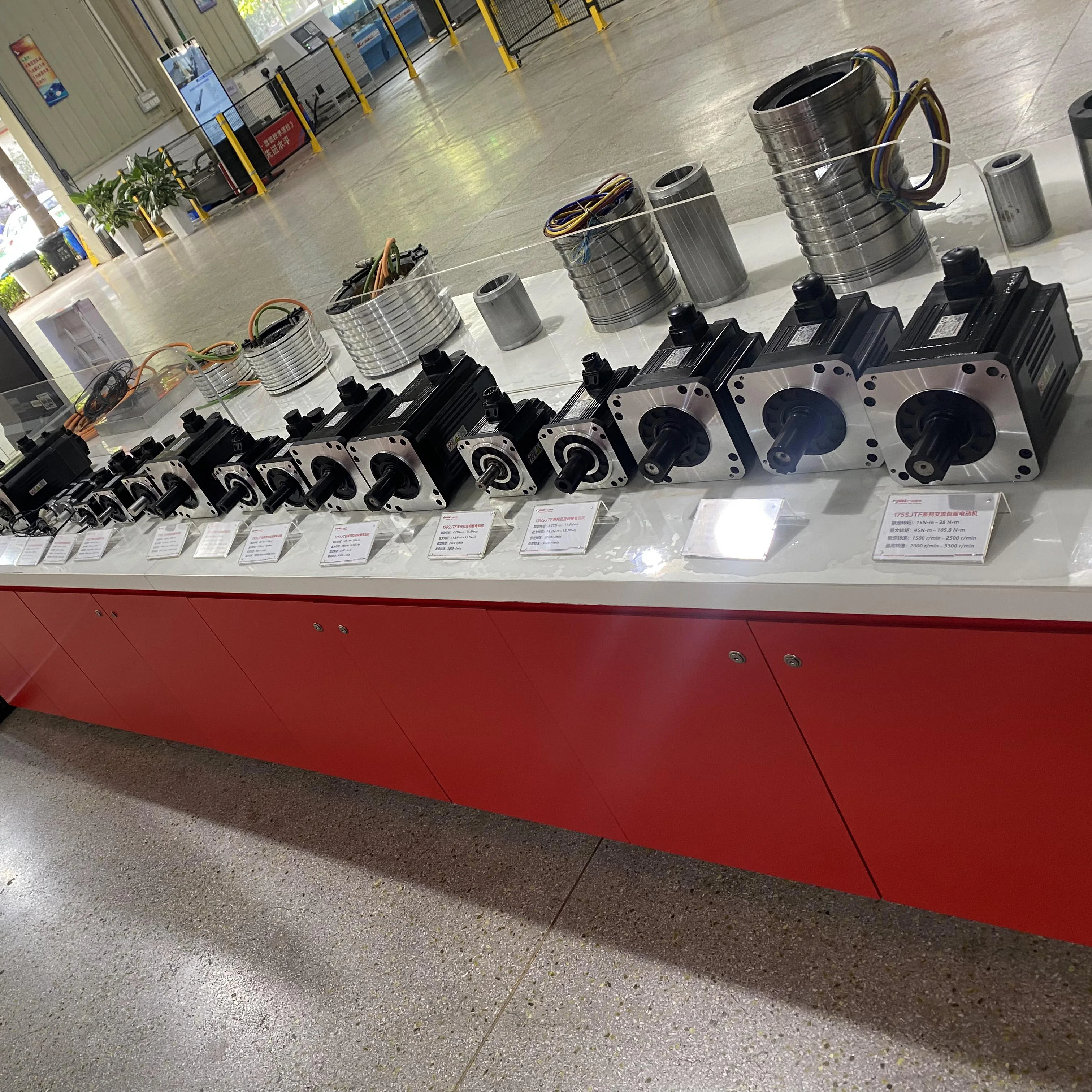 Electronic motor GSK 130SJT, 130SJTE, 130SJTB servo motor CNC controller motor 3 phases 220V