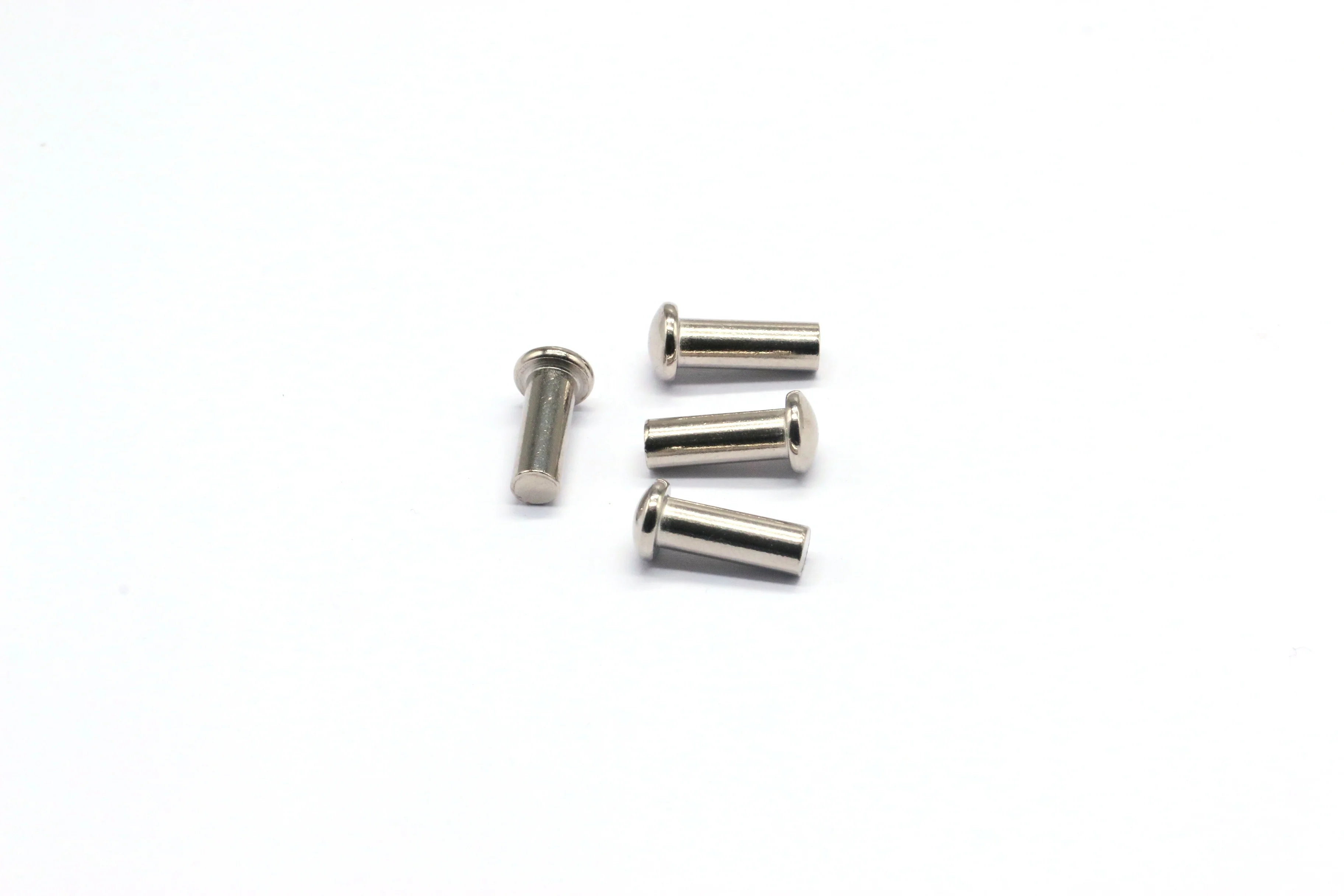 High Quality Fast Delivery Custom Remaches Carbon Steel  Nickel plated Round Head Solid Rivets for Fastening Industry