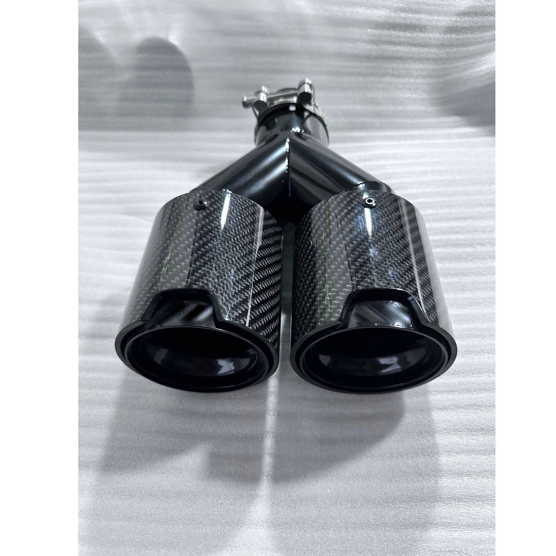 2.5' 63mm For BMW Carbon Fiber Dual Exhaust Dual End Tip Tail Pipe Muffler Black
