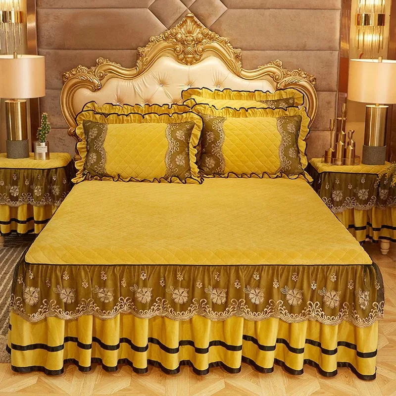 Custom European style crystal velvet lace bed skirt winter warm quilted bedspread bed skirt