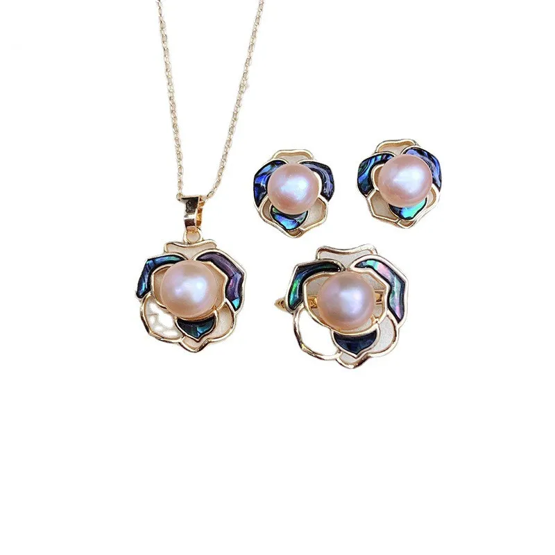 Комплект из колье, серёг и кольца, с натуральным пресноводным культивированным жемчугом