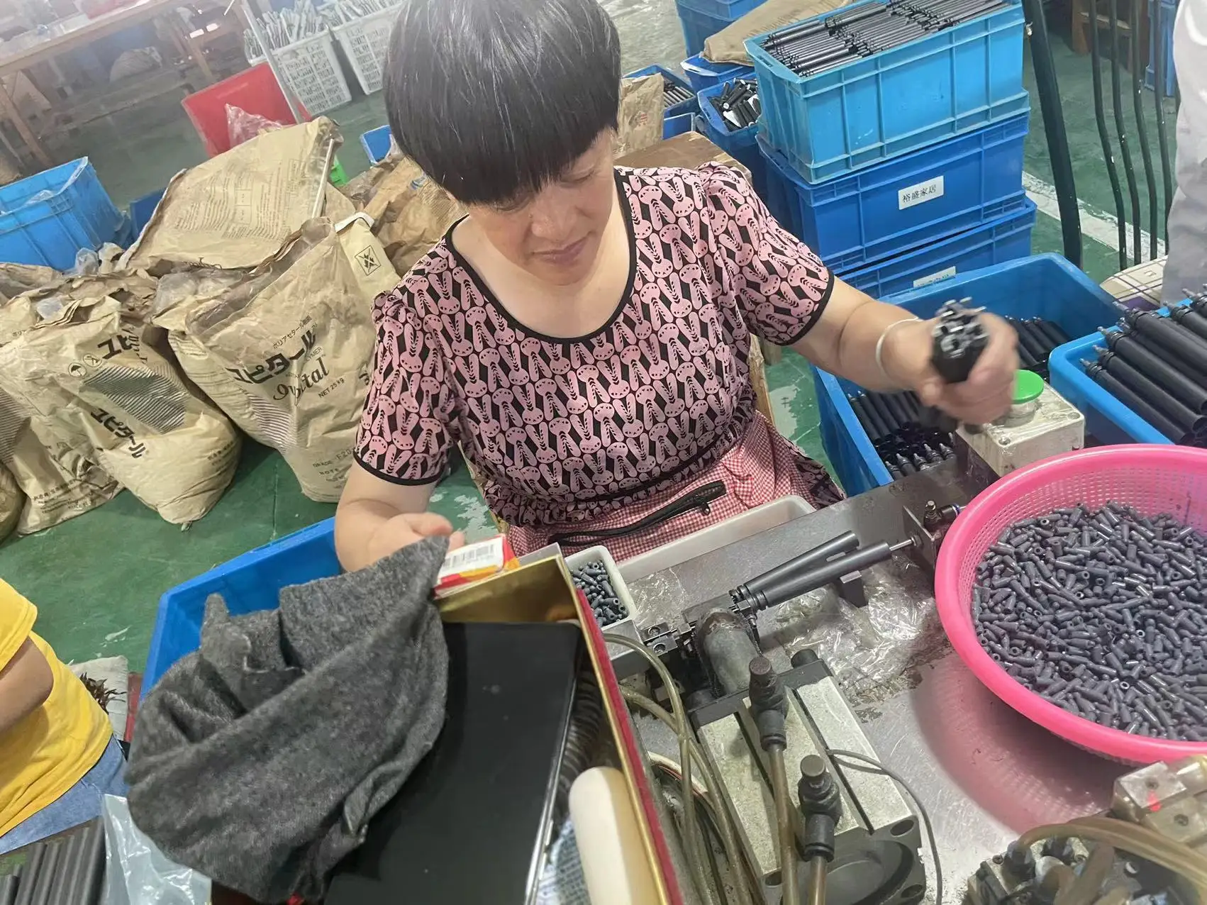 Sliding door dampers soft close mechanism sliding door damper pneumatic cylinder soft close damper for cabinet