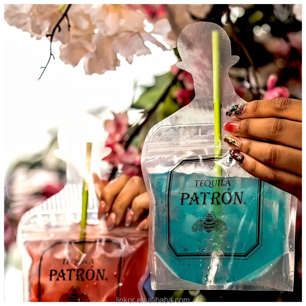 Custom Logo 22oz/700ml Disposable Plastic Tequila Bottle Shaped Drinking Bags Perfect Capacity for Restaurants and Parties