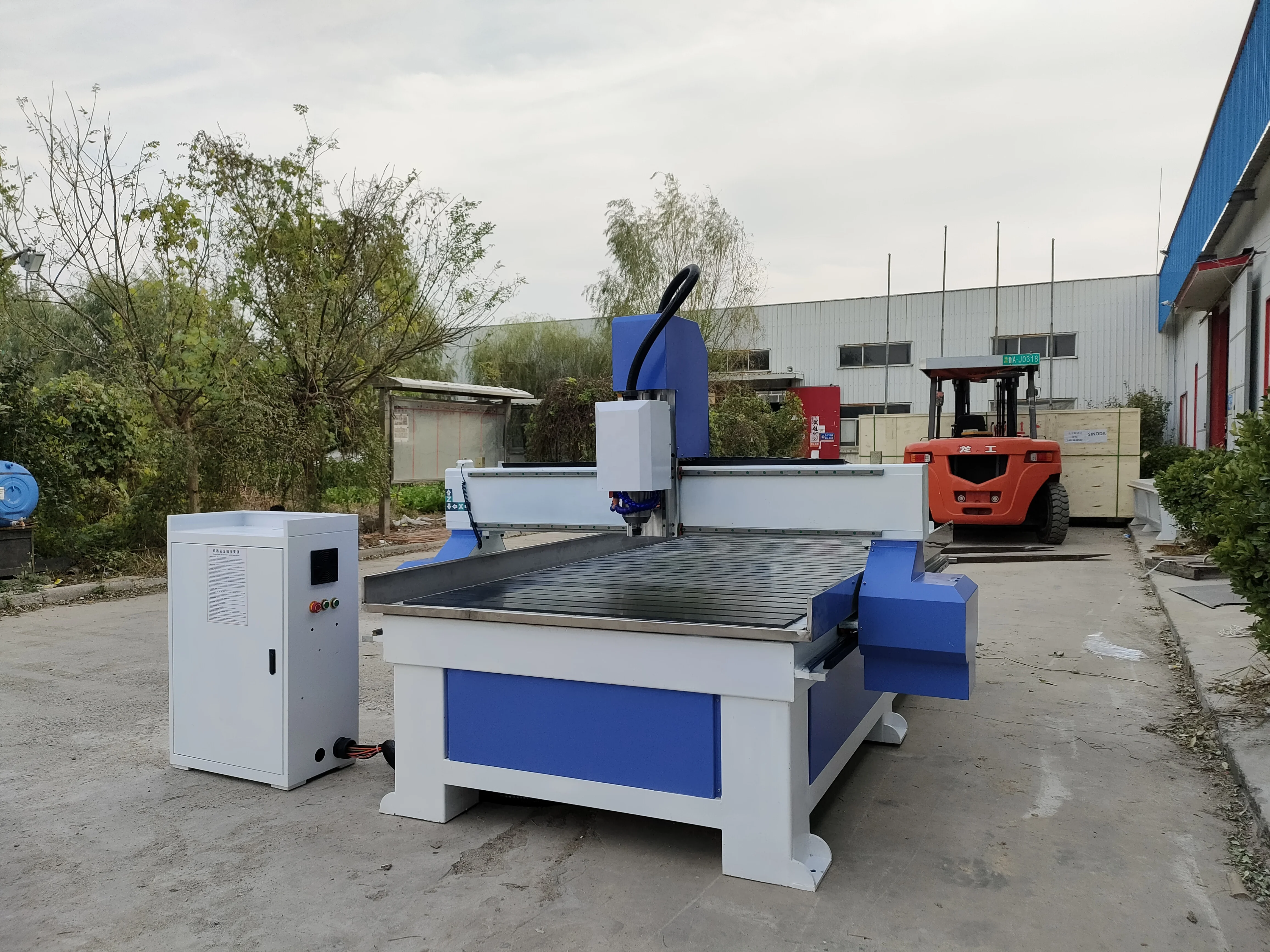 China Hot sale cnc router marble stone  natural stone cutting machines cnc bridge saw 3 axis  stone laser engraving machine