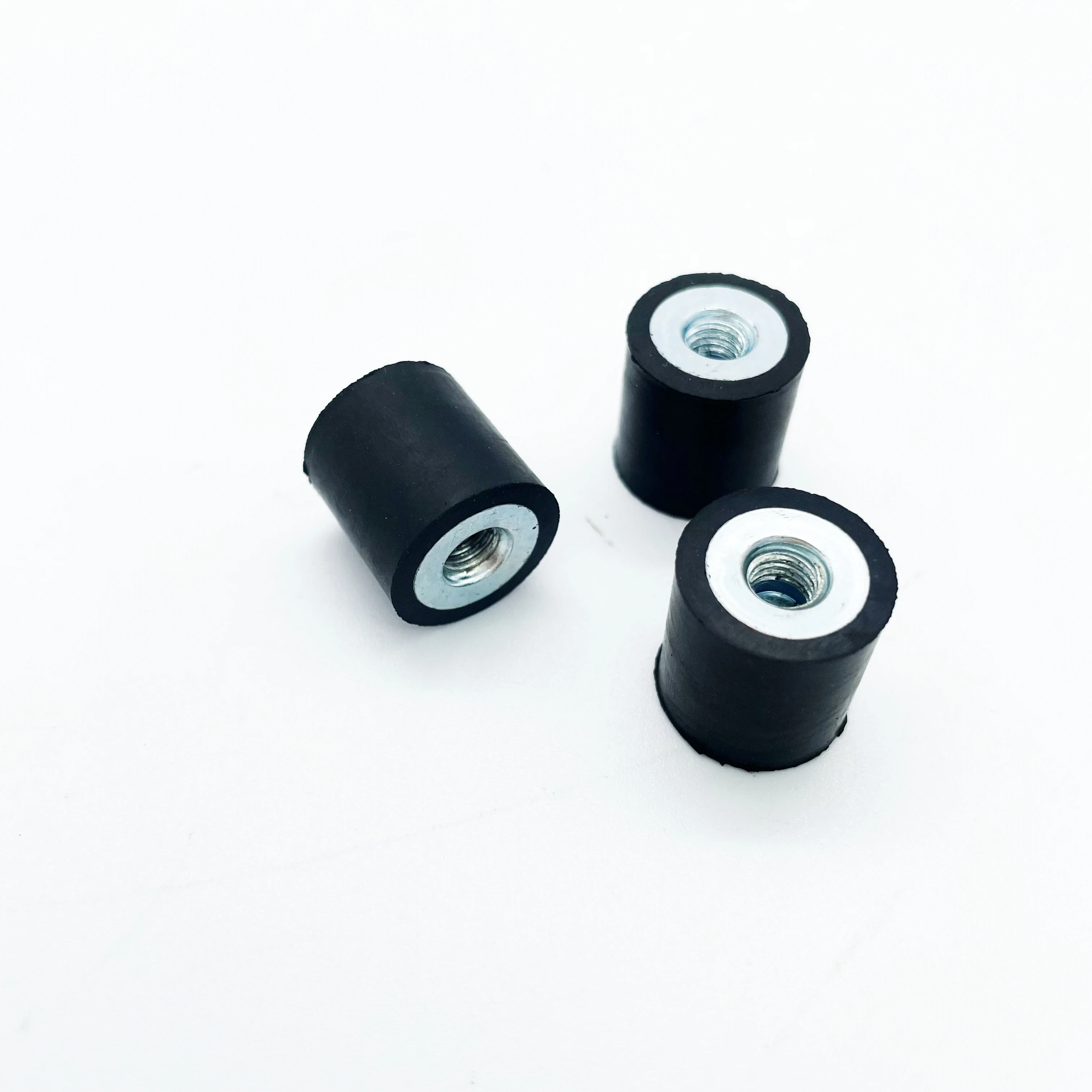 Изготовленные на заказ материалы SBR EPDM NBR 50 до 70 Shore DD Type M5 винтовой изолятор Вибрации Резиновый демпфер для двигателя