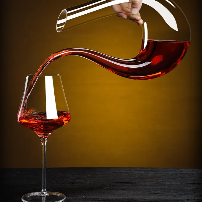 Wholesale 1400ml 47oz Crystal Glass Red Wine Decanter Unique Whisky Liquor Decanter Top Hand Blown U Shape Wine Carafe Decanter