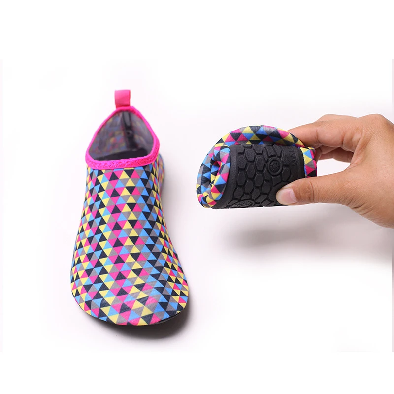 Wholesale Swim Surfing Beach Shoes Yoga Exercise Quick-dry Water Shoes Cheap Sport Beach Water Socks