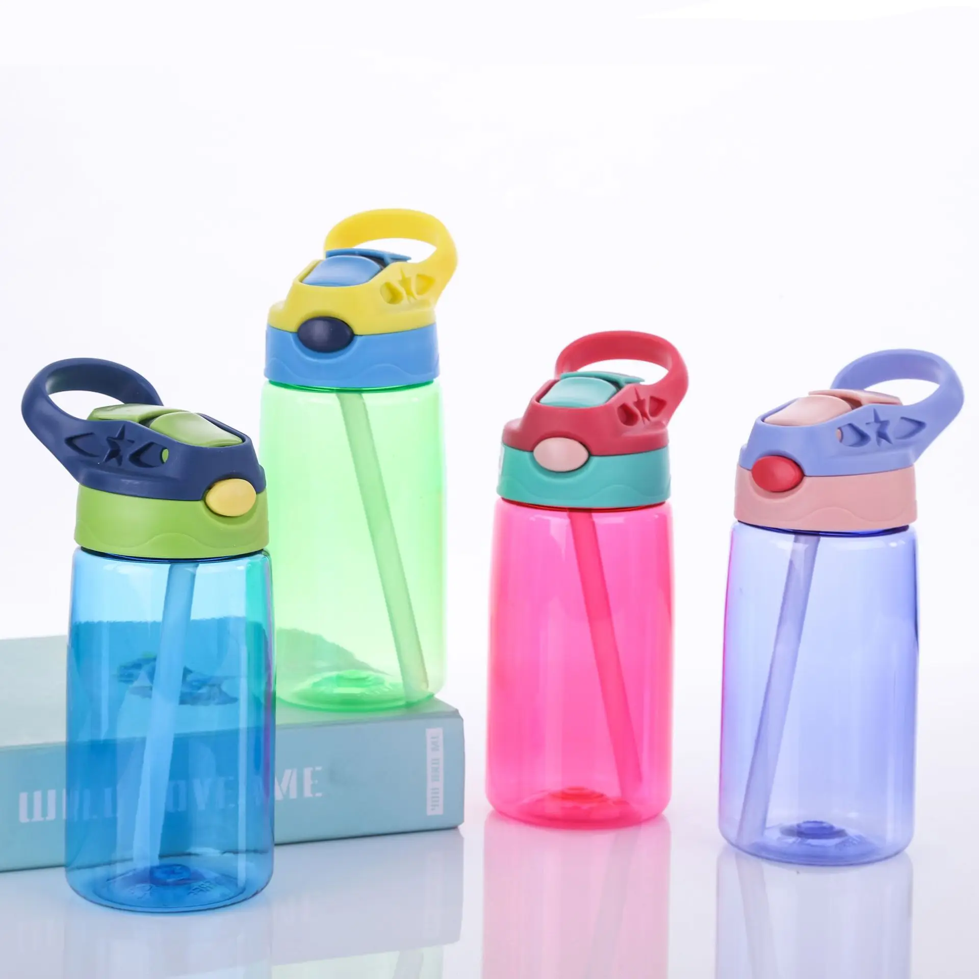 2021 new style 450ml plastic kids bottle feeding Portable cups With Straw Drinking Bottle with Handle