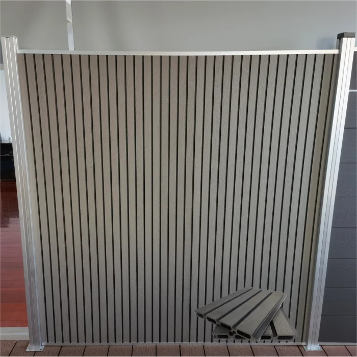 2024 New Desgin Wpc Great Wall Fence Privacy Grooves Fence Outdoor Use
