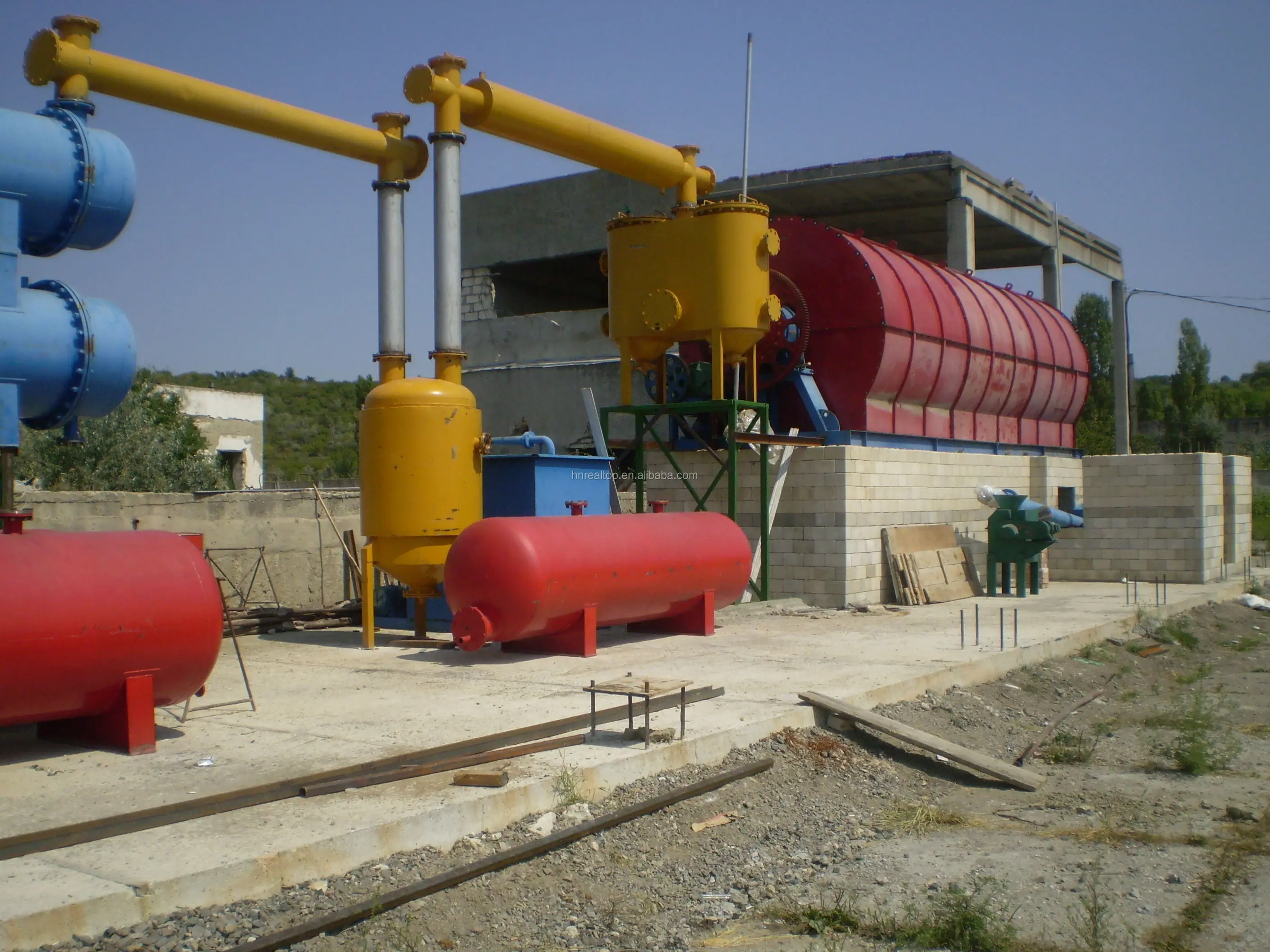 Continuous pyrolysis oil refined to diesel refinery