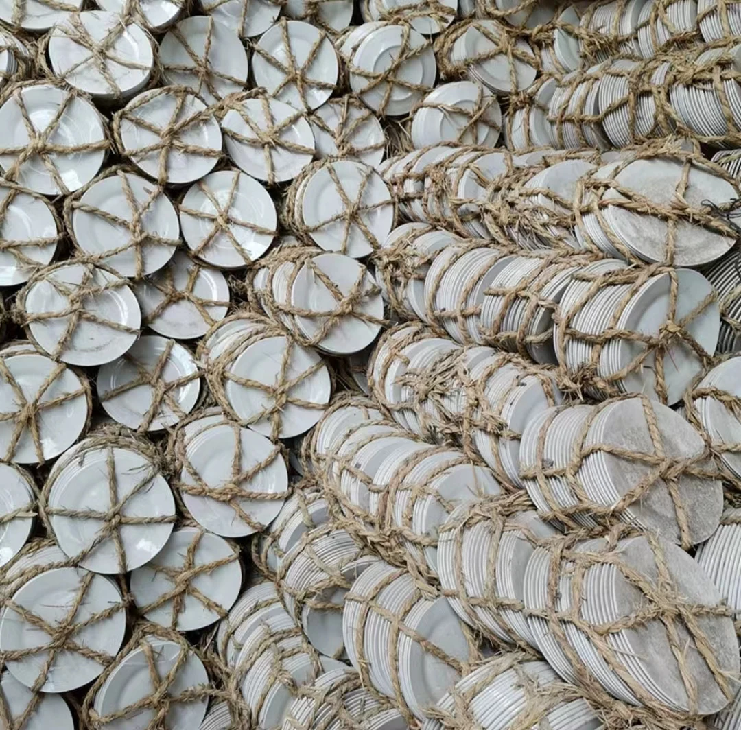 Wholesale All Kinds of Ceramic Dinnerware Sets Porcelain Bowls and Plates for Home Use and Restaurant Low Price