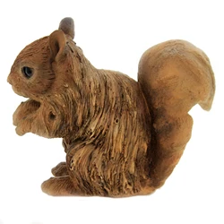 Realist Driftwood Look Squirrel Resin Figurine Statue for Outdoor Decoration
