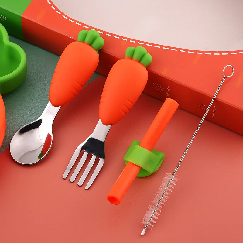 baby products 2021 trending dinnerware sets cutlery bib Plates baby spoon silicone bibs baby feeding set