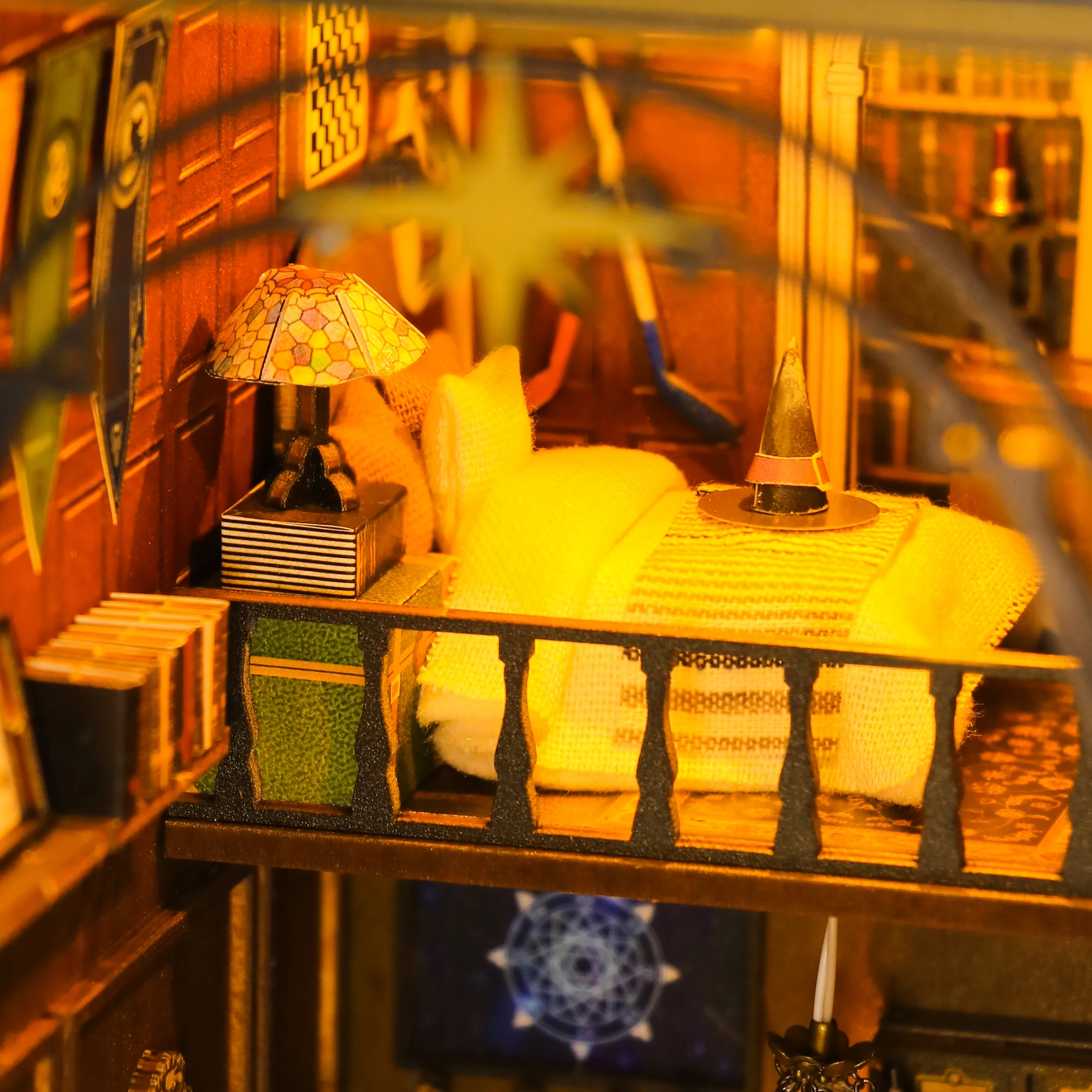 Hongda M2311 Mira Magic House Miniature Book Nook diy book nook kit