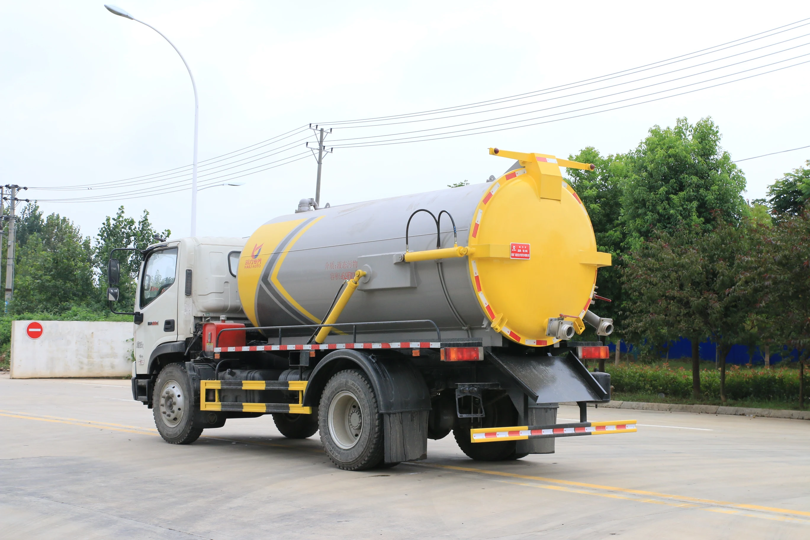 FOTON chassis 10CBM Sewage Suction Vacuum Truck fecal suction truck