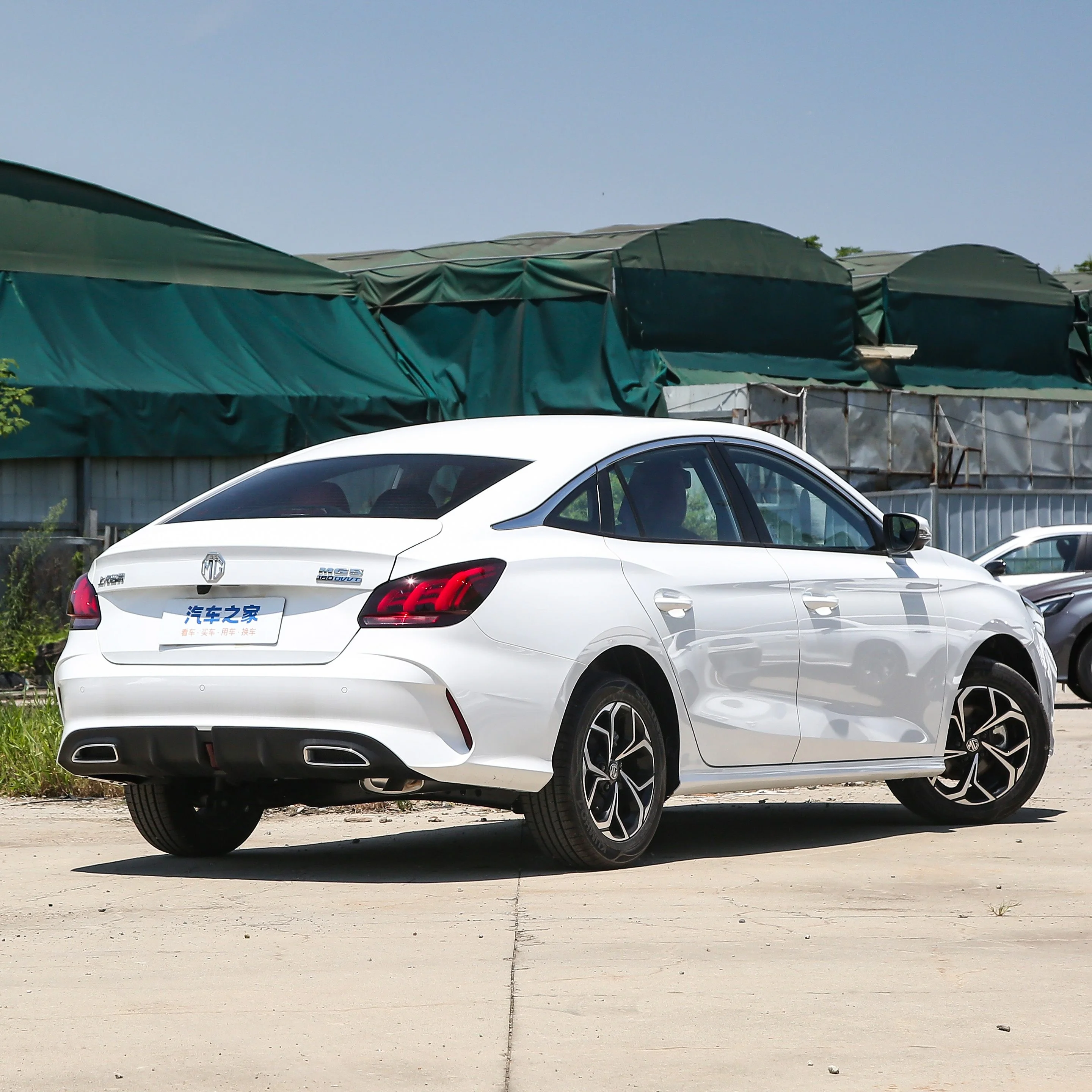MG 7 2023 2.0T Gasoline Car Sedan Mg 7 Auto 2023 Price in China New Car Mg 7 Sedan Car Gasoline Vehicle For Export in Stock