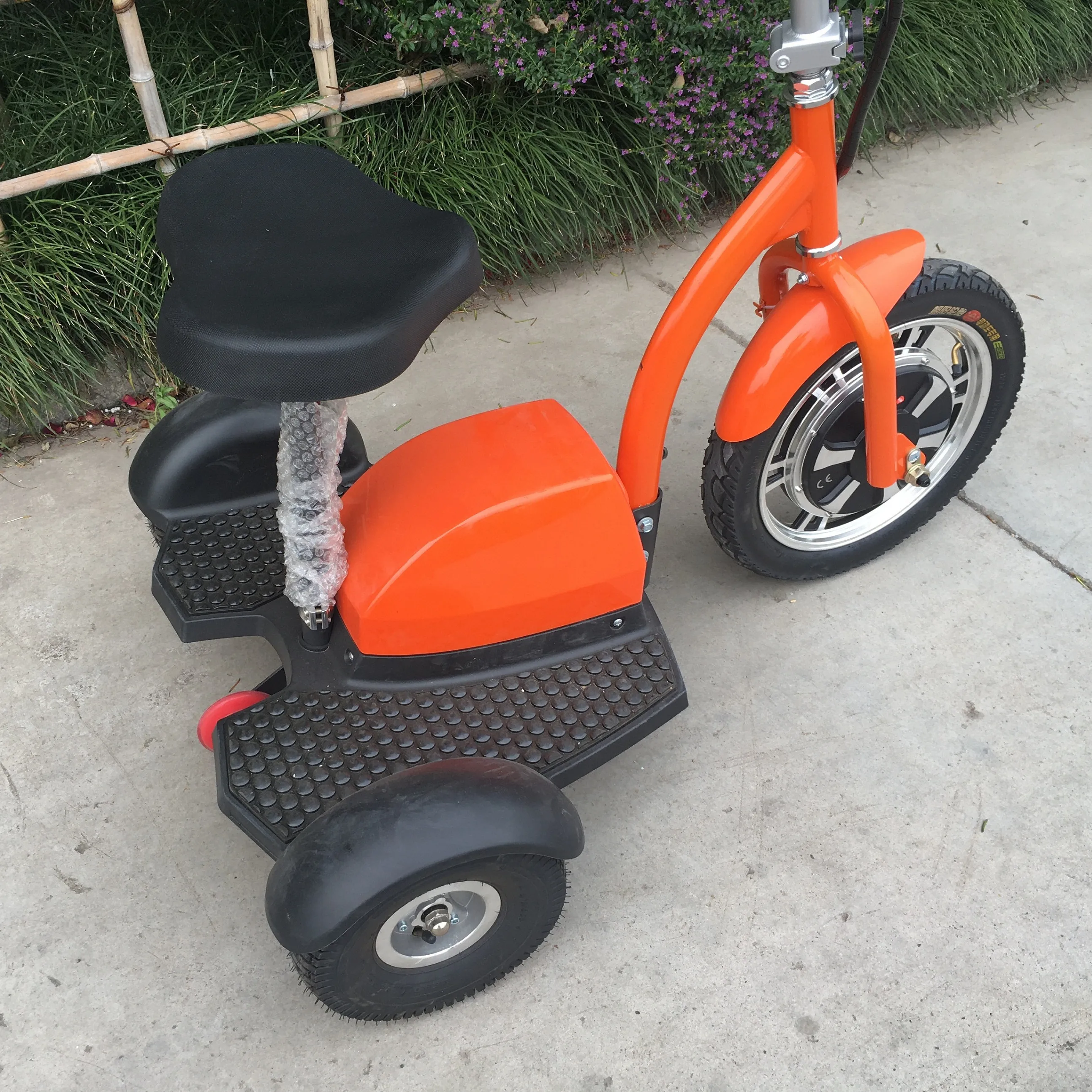 Moto Tricycle by Professional Manufacturer Electric Scooter Three Wheel Motorcycle with Steering Wheel
