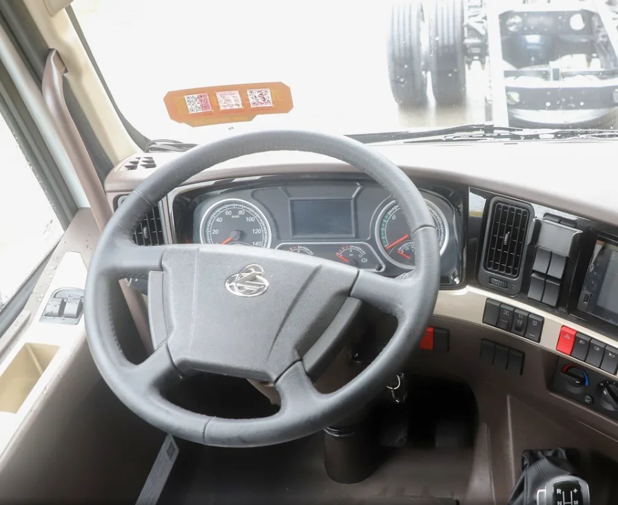 Dongfeng 8x4 type 12 m3 concrete mixer truck Cummins 315 Hp engine E0 RHD cement truck