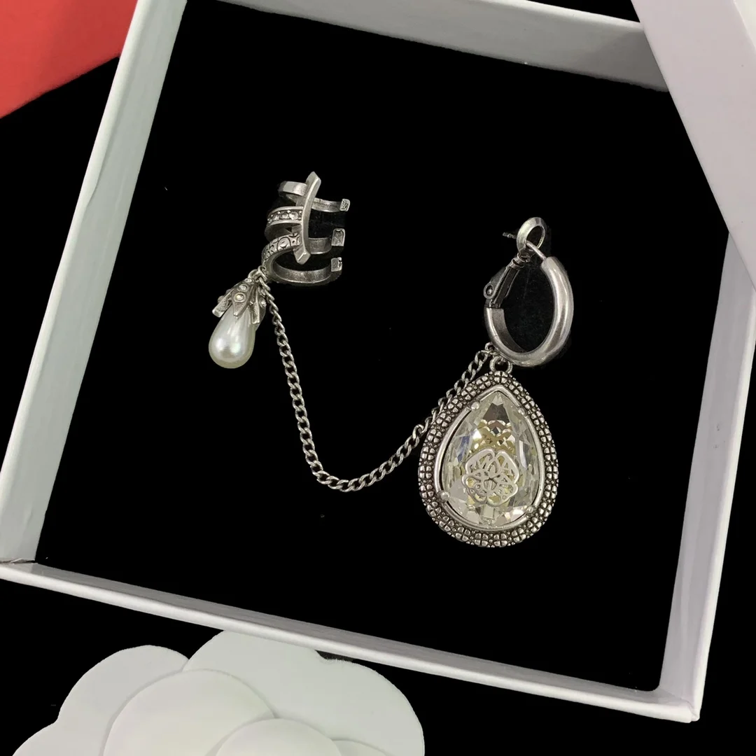 Alexander McQueens Cross border Hot Selling 925 Silver Single Diamond Set Pearl Chain Earrings for Girlfriend