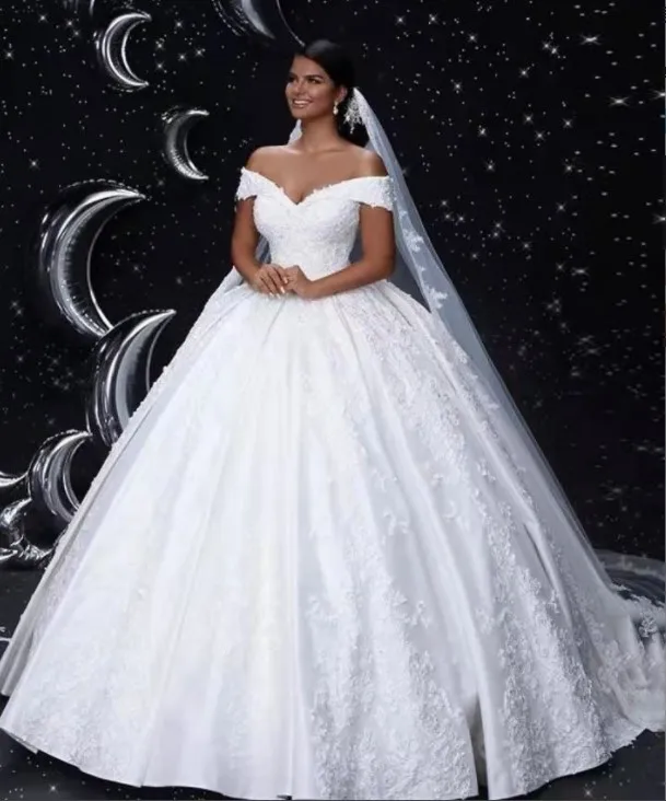 2022 Nigeria African woman elegant pure white ball Gown robe de mariage wedding dress