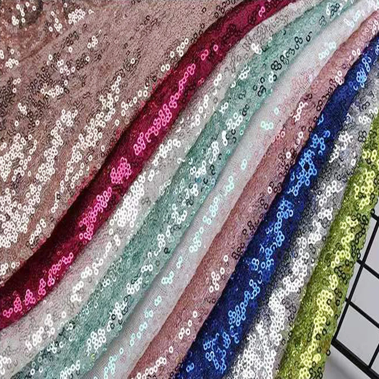 Wholesale Fashion 3MM Sequin Mesh Fabrics Glitter Embroidery Luxury Sequence Lace Sequin Fabrics