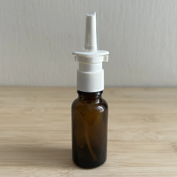Fine mist spray liquid medicine mouth nose throat nasal spray cap with long nozzle
