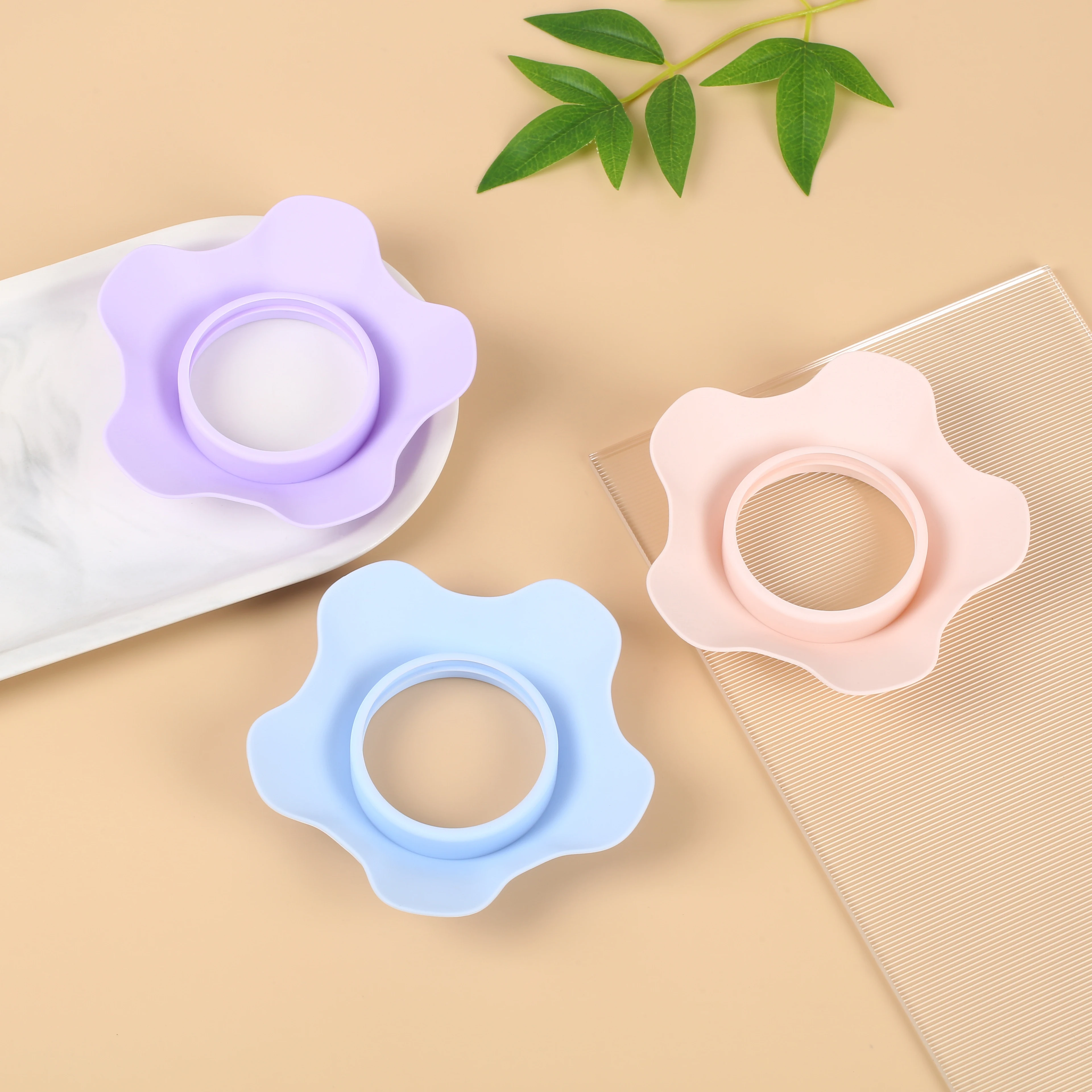 FDA Skin-friendly Silicone Anti-splash Water Supports Customized Bathroom Products Silicone Face Wash Bracelet