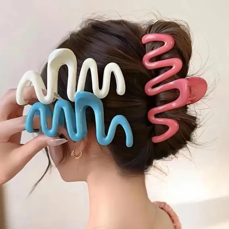 2024 Wholesale Colorful Jelly Wave Hair Claw Hairpin Women Girls Fashion Design Korean Sweet Simple Irregular Hair Clip Headwear